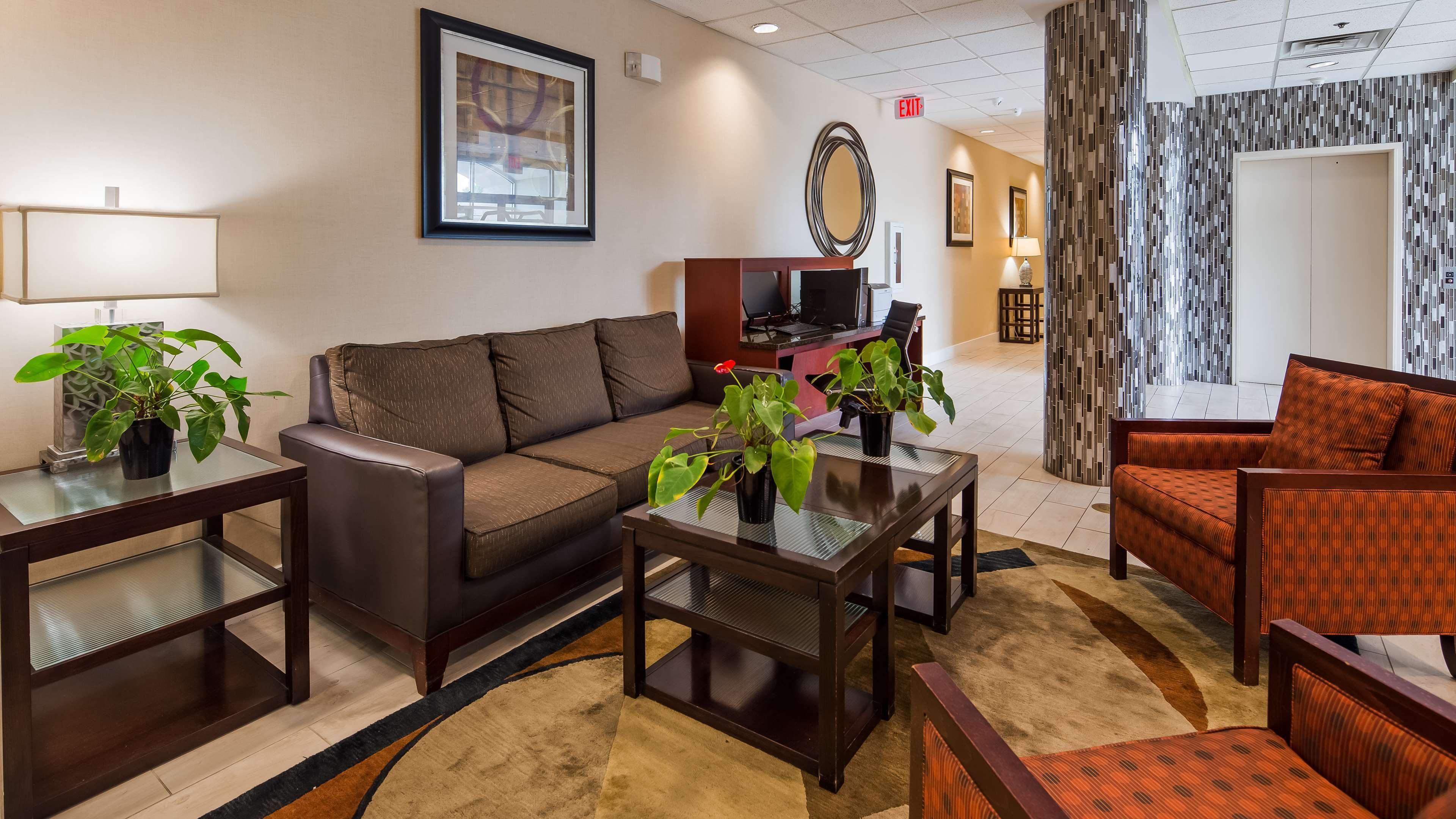 Best Western Airport Inn & Suites Cleveland Brook Park Esterno foto