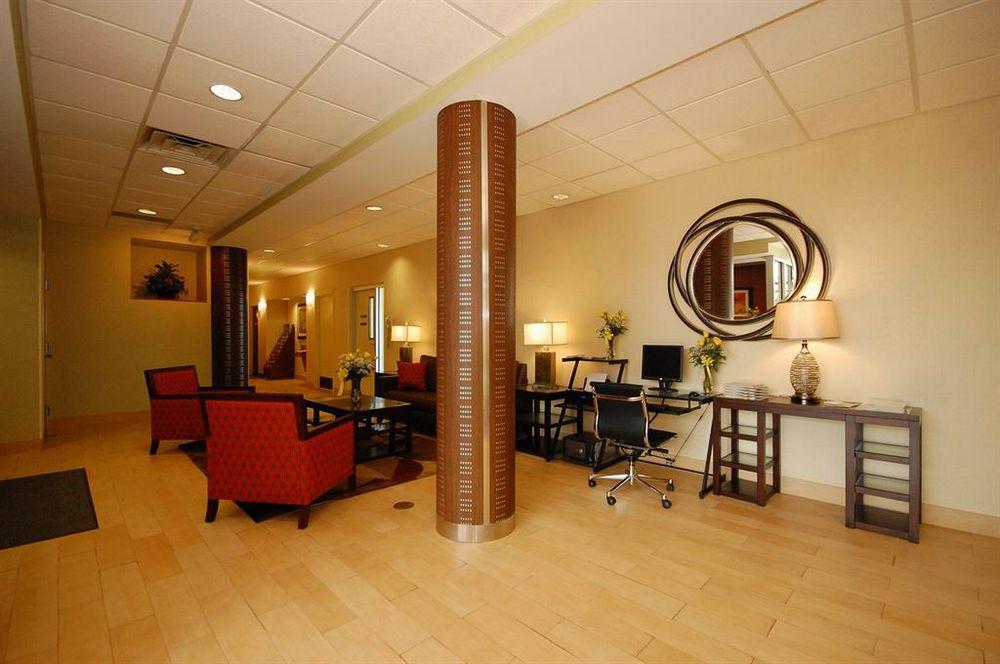 Best Western Airport Inn & Suites Cleveland Brook Park Esterno foto