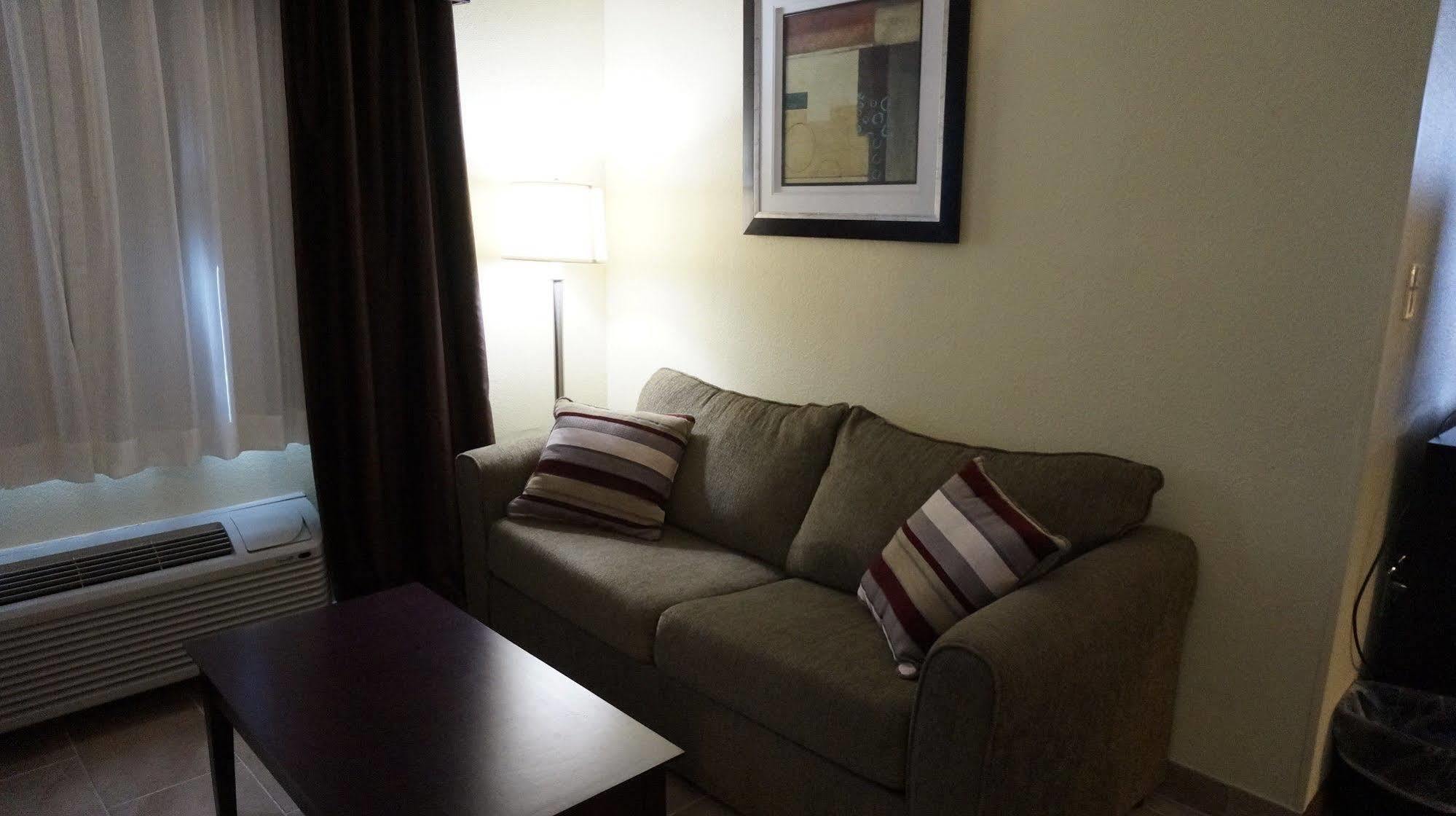 Best Western Airport Inn & Suites Cleveland Brook Park Esterno foto