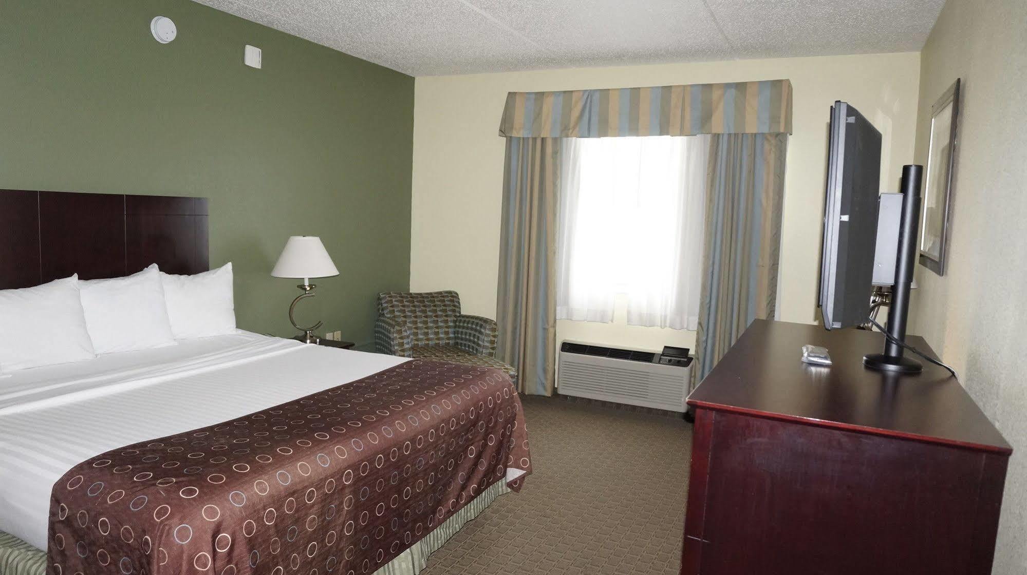 Best Western Airport Inn & Suites Cleveland Brook Park Esterno foto