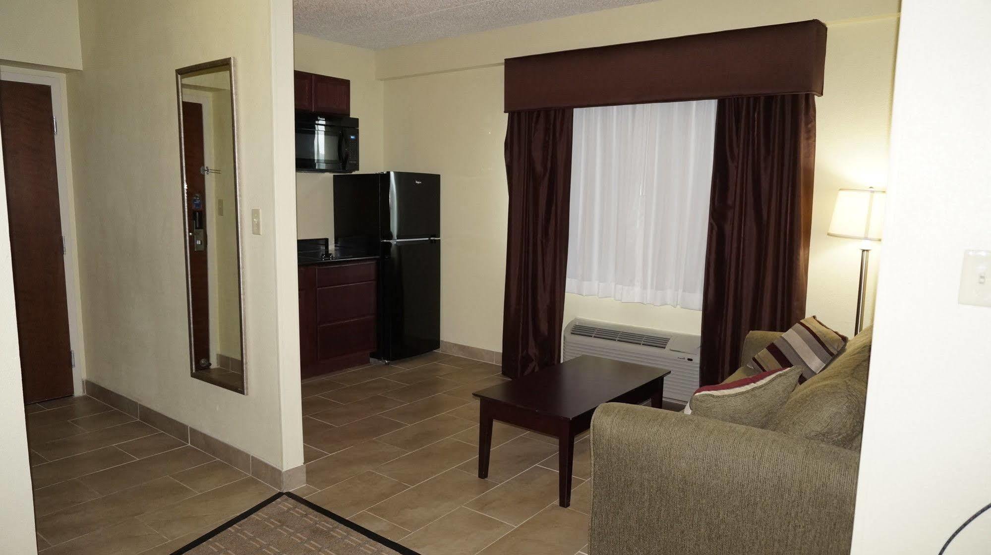 Best Western Airport Inn & Suites Cleveland Brook Park Esterno foto