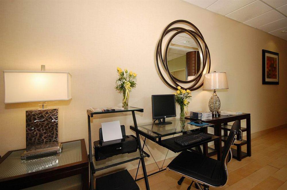 Best Western Airport Inn & Suites Cleveland Brook Park Esterno foto