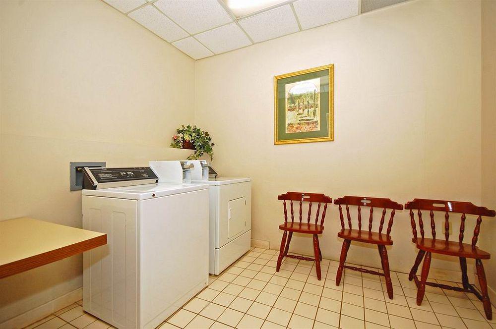 Best Western Airport Inn & Suites Cleveland Brook Park Servizi foto